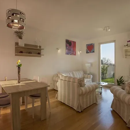 Sunset Apartment Split