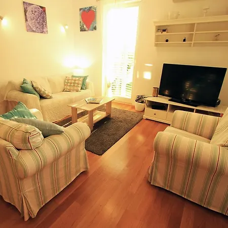 Sunset Apartment *