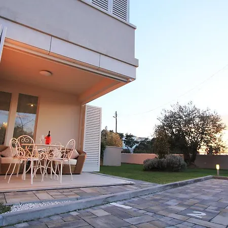 Sunset Apartment *