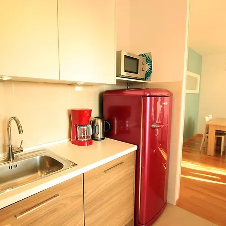 Sunset Apartment *